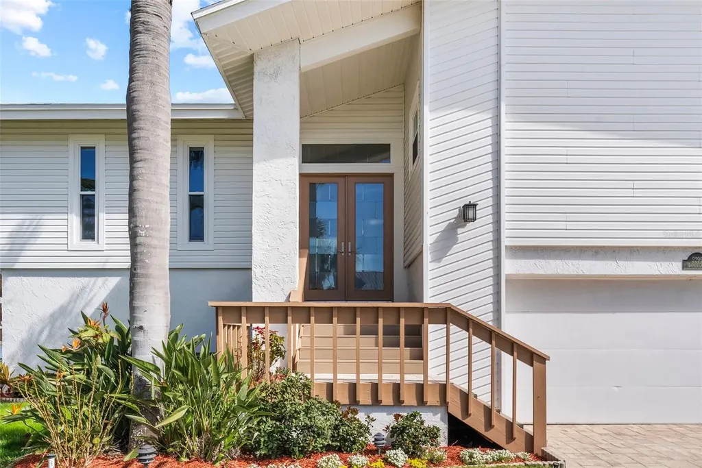 2299 Lagoon Drive Dunedin FL 34698