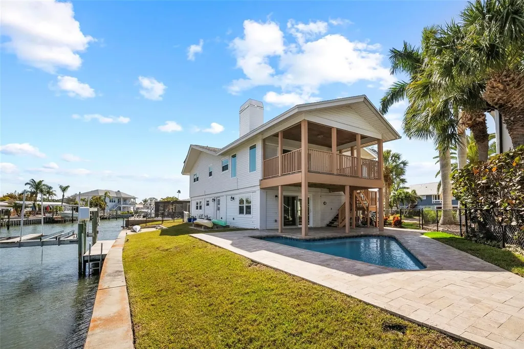 2299 Lagoon Drive Dunedin FL 34698
