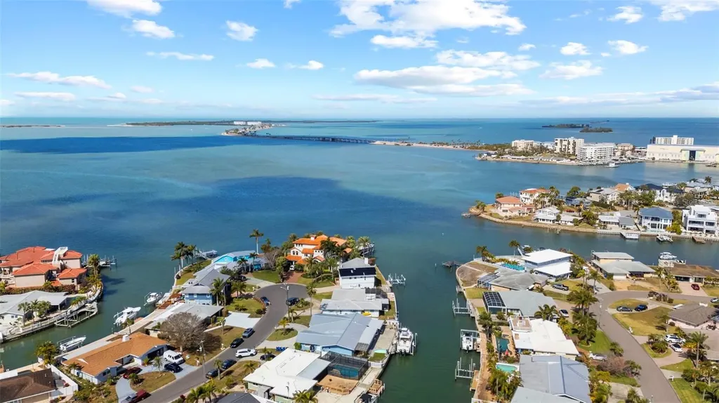 2299 Lagoon Drive Dunedin FL 34698