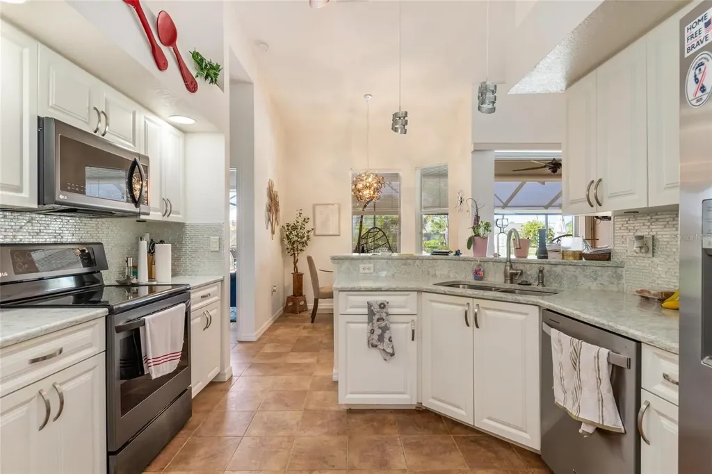 245 Rotonda Boulevard N Rotonda West FL 33947