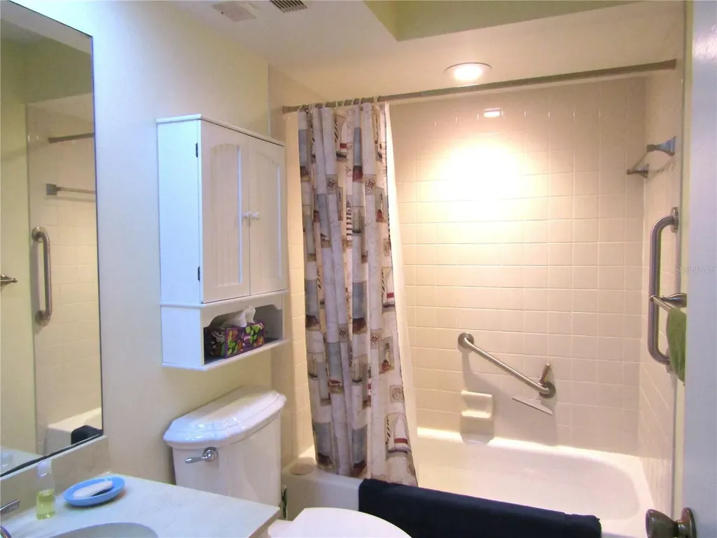 4628 Ringwood Meadow Sarasota FL 34235