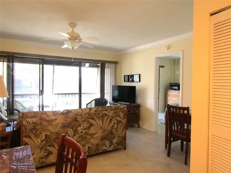 4628 Ringwood Meadow Sarasota FL 34235