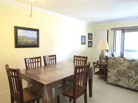 4628 Ringwood Meadow Sarasota FL 34235