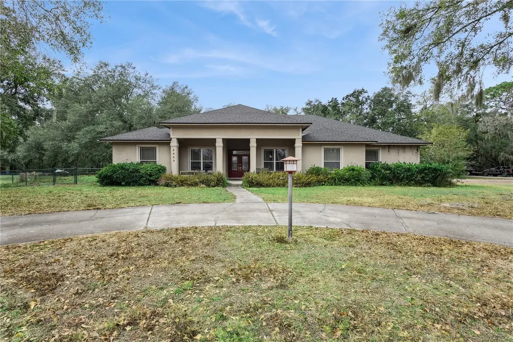 5803 Spring Lake Drive Lakeland FL 33811