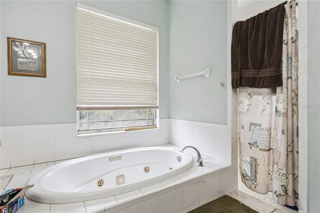5803 Spring Lake Drive Lakeland FL 33811