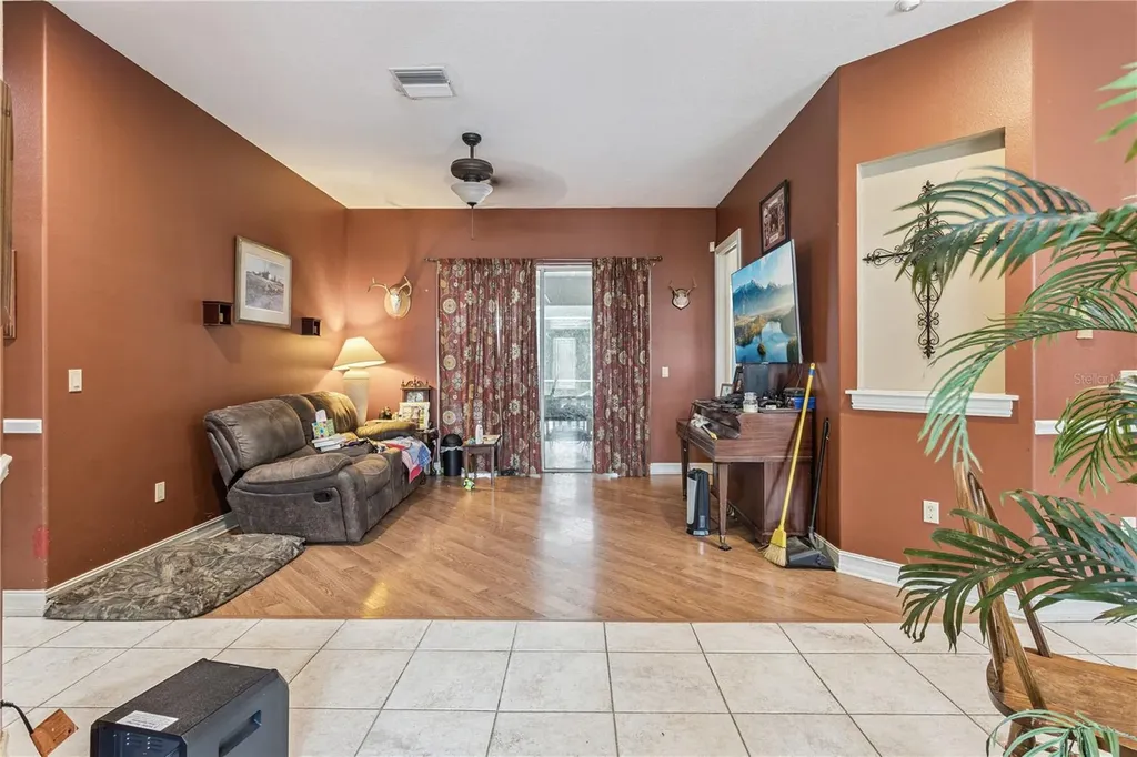5803 Spring Lake Drive Lakeland FL 33811