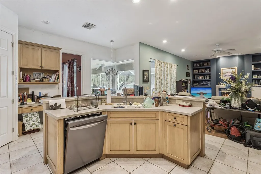 5803 Spring Lake Drive Lakeland FL 33811