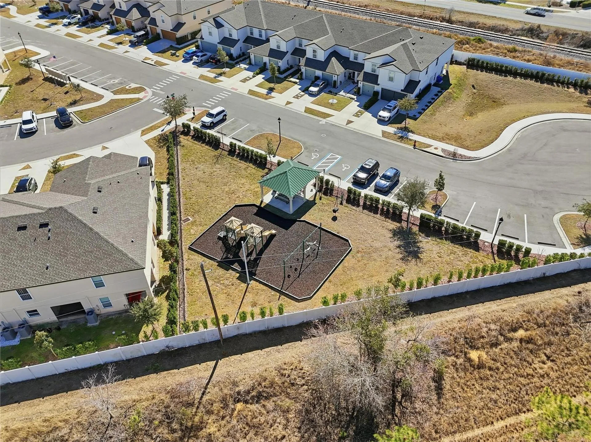 1675 Wynford Circle Tavares FL 32778
