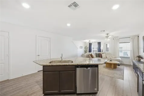 1675 Wynford Circle Tavares FL 32778