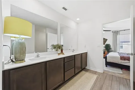 1675 Wynford Circle Tavares FL 32778