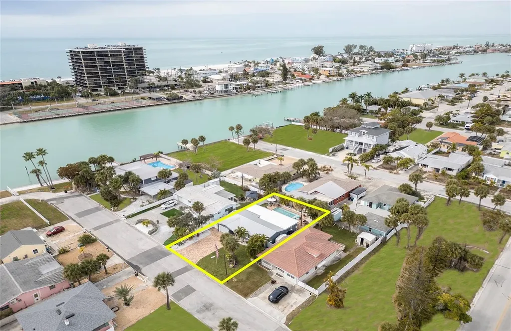 621 77th Avenue St Pete Beach FL 33706