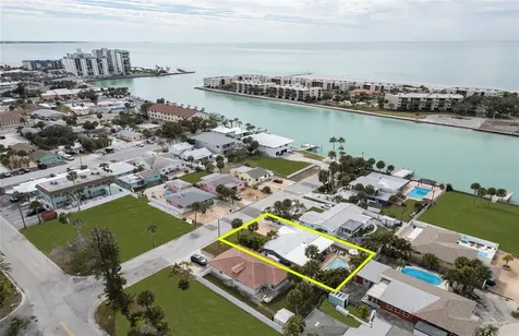 621 77th Avenue St Pete Beach FL 33706