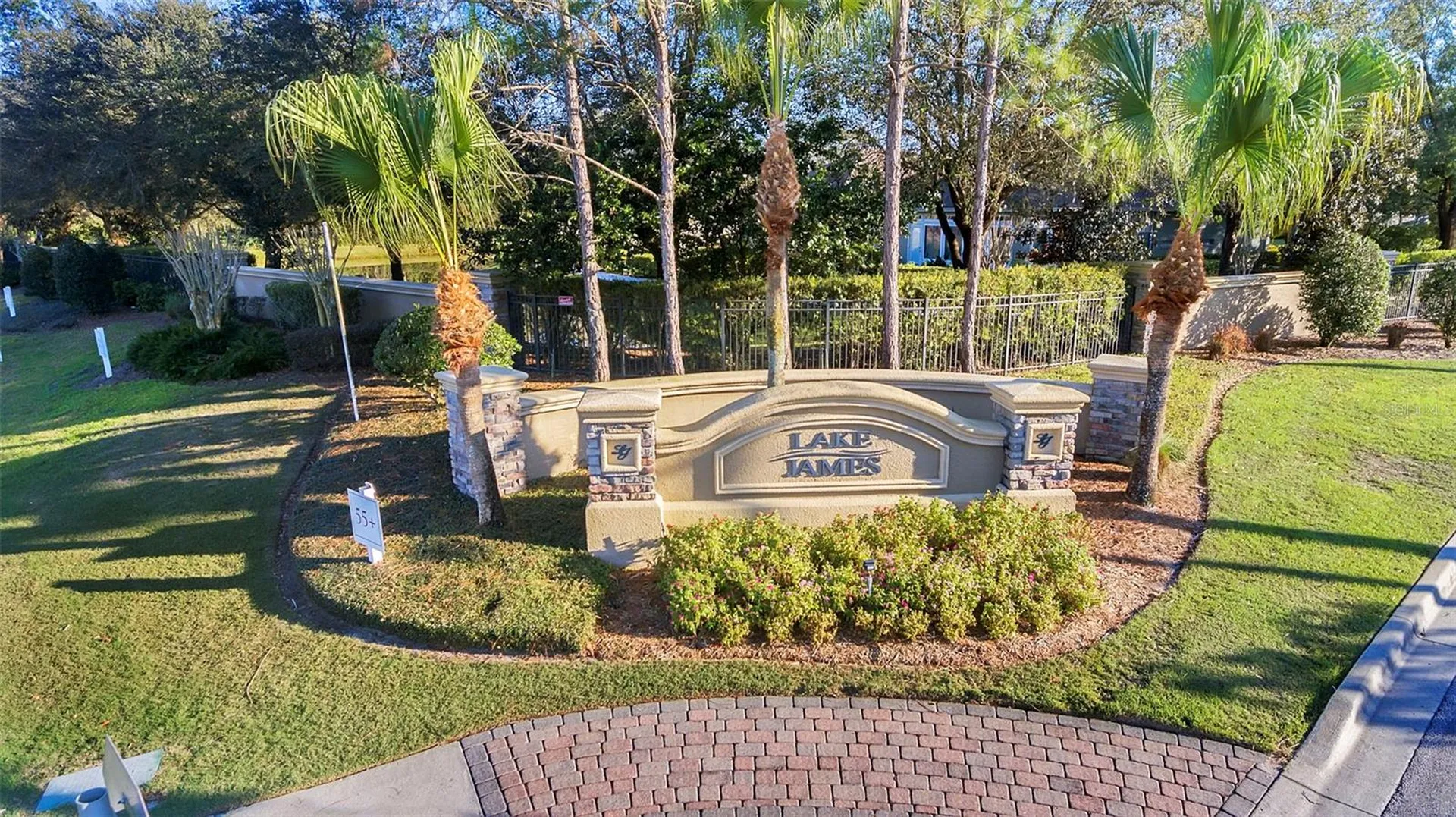 8107 Lake James Boulevard Lakeland FL 33810