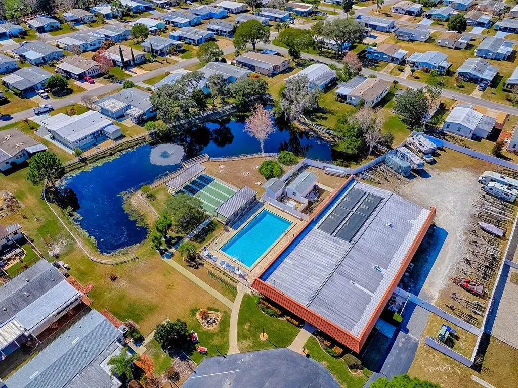 3217 Manatee Road Tavares FL 32778