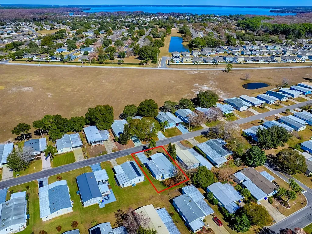3217 Manatee Road Tavares FL 32778