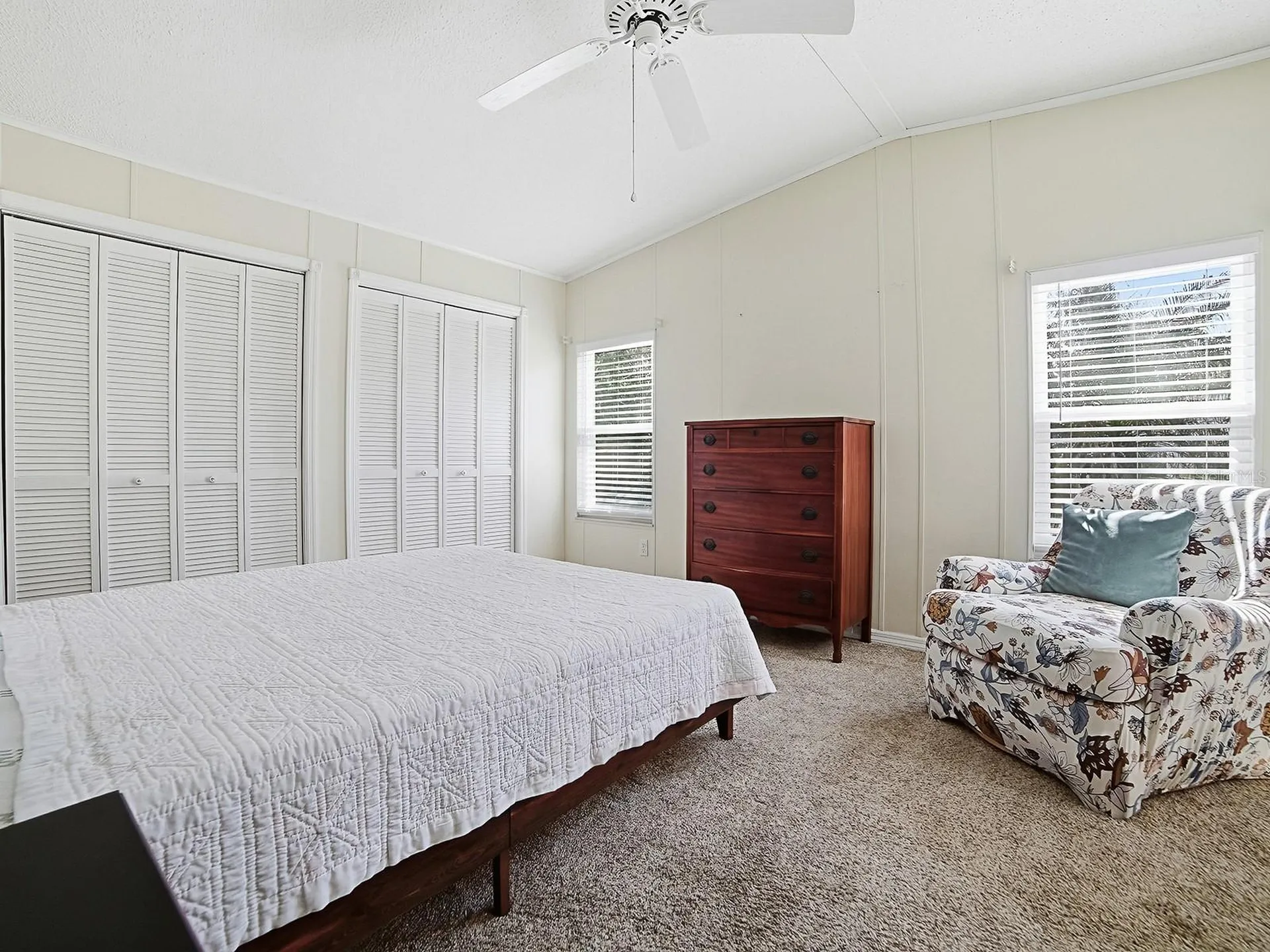3217 Manatee Road Tavares FL 32778
