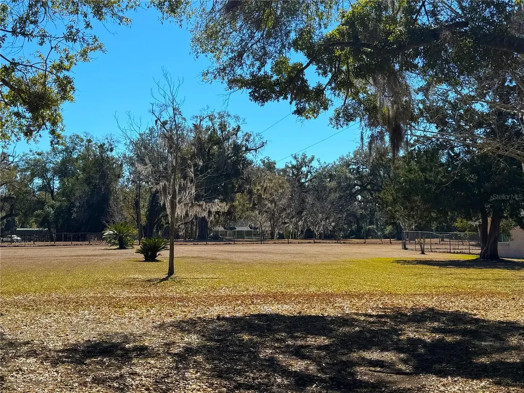 2039 SW State Road 26 Trenton FL 32693
