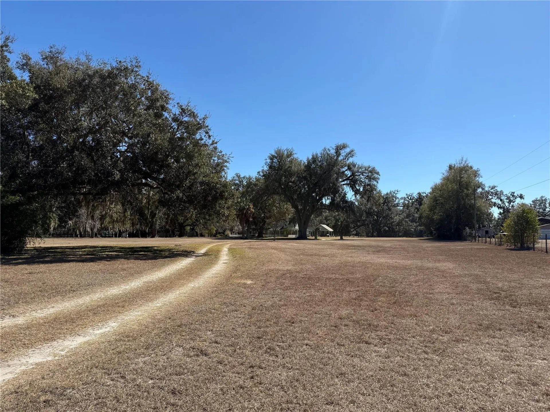 2039 SW State Road 26 Trenton FL 32693
