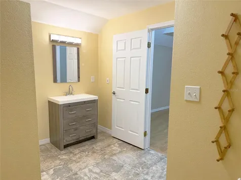 2039 SW State Road 26 Trenton FL 32693