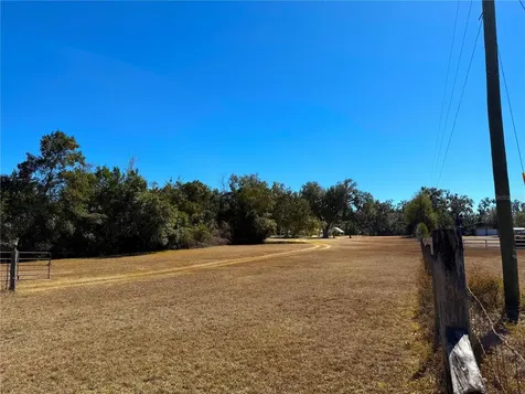 2039 SW State Road 26 Trenton FL 32693