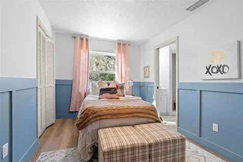 1049 W New York Avenue Orange City FL 32763