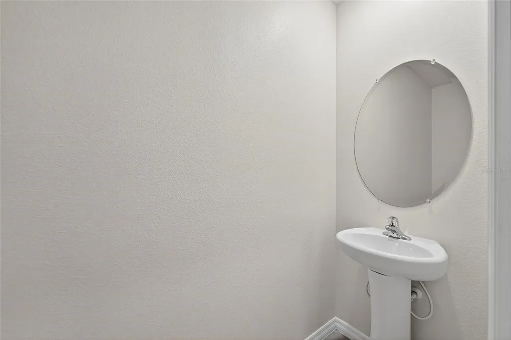 5068 Captain Davis Drive Wimauma FL 33598