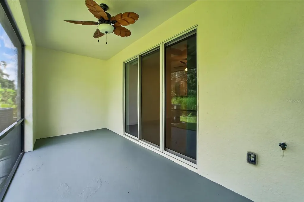 5068 Captain Davis Drive Wimauma FL 33598