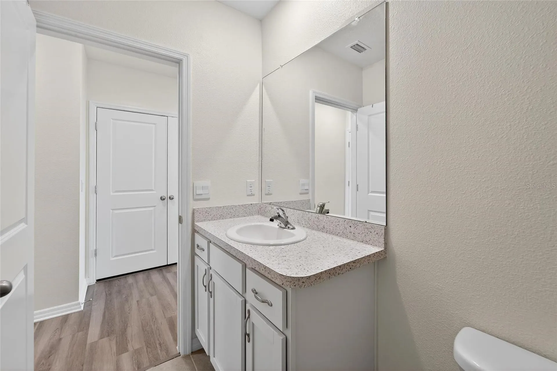 5068 Captain Davis Drive Wimauma FL 33598