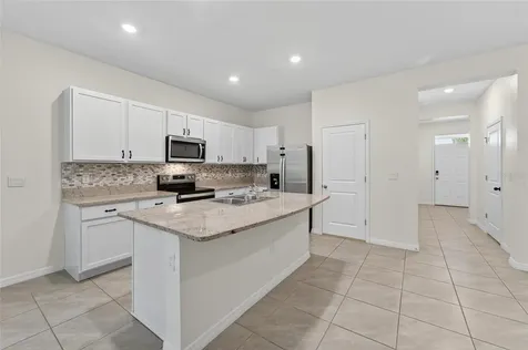 5068 Captain Davis Drive Wimauma FL 33598