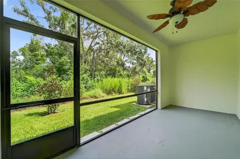 5068 Captain Davis Drive Wimauma FL 33598