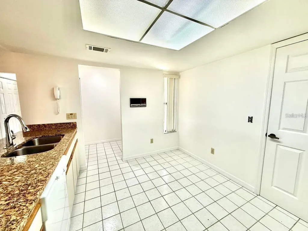 18308 Aintree Court Tampa FL 33647