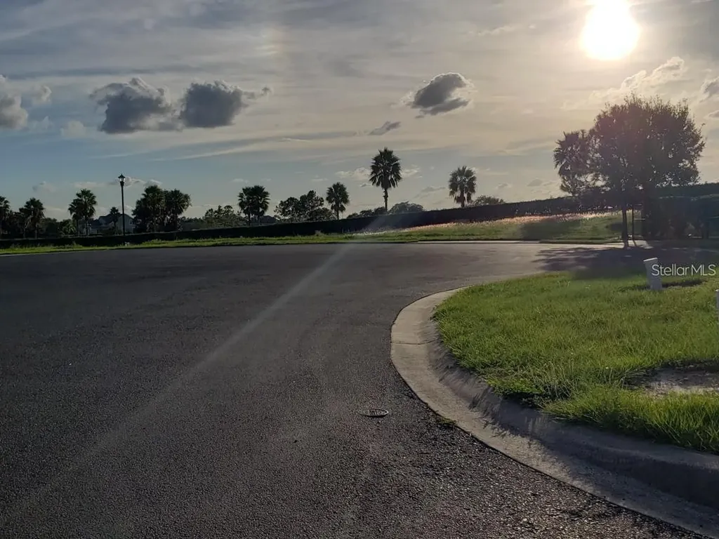 295 Spinnaker Court Auburndale FL 33823