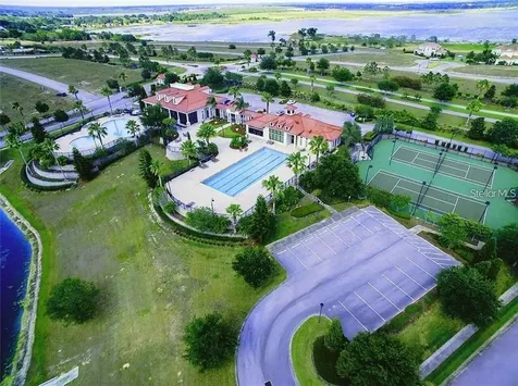 295 Spinnaker Court Auburndale FL 33823