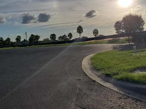 295 Spinnaker Court Auburndale FL 33823
