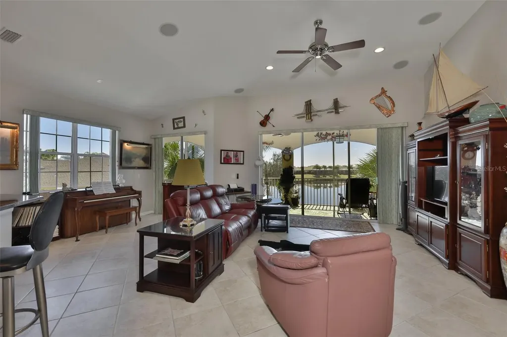 2207 S Pebble Beach Boulevard Sun City Center FL 33573