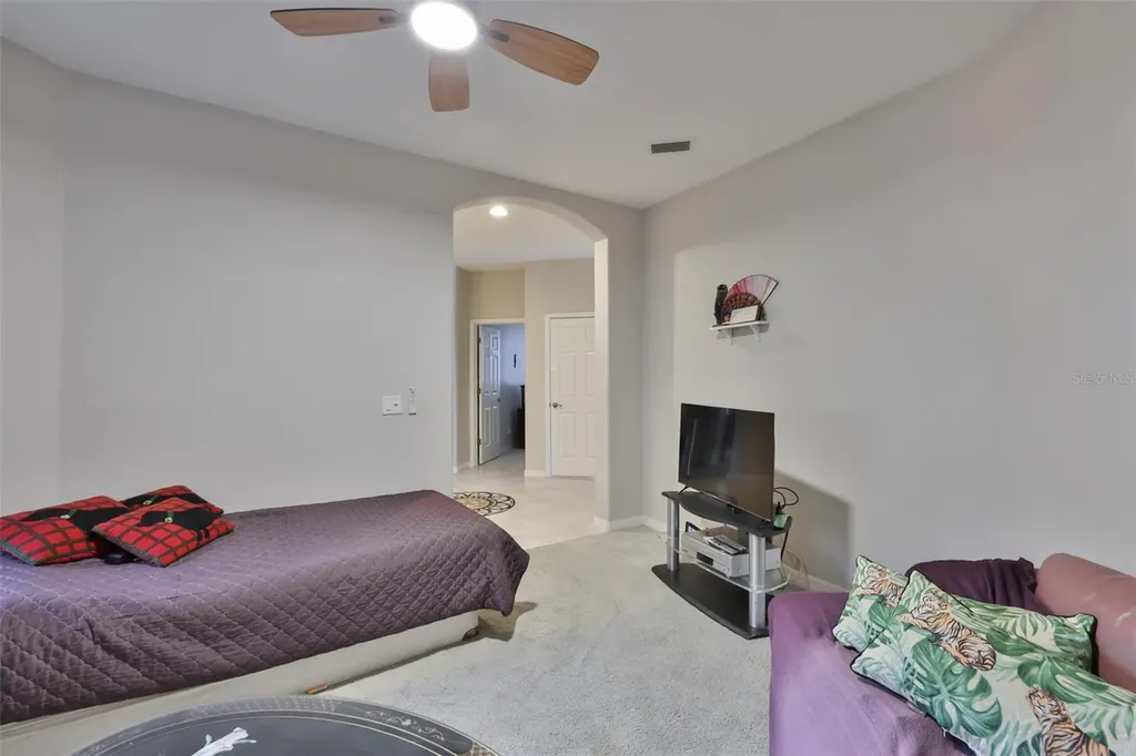 2207 S Pebble Beach Boulevard Sun City Center FL 33573