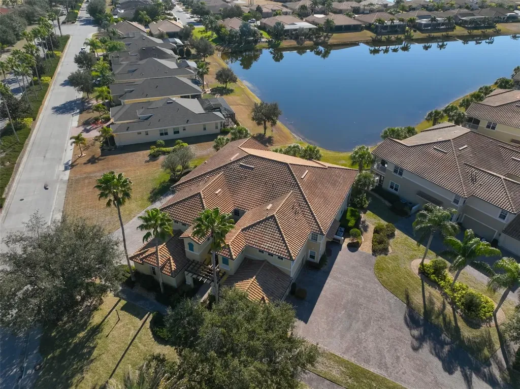 2207 S Pebble Beach Boulevard Sun City Center FL 33573