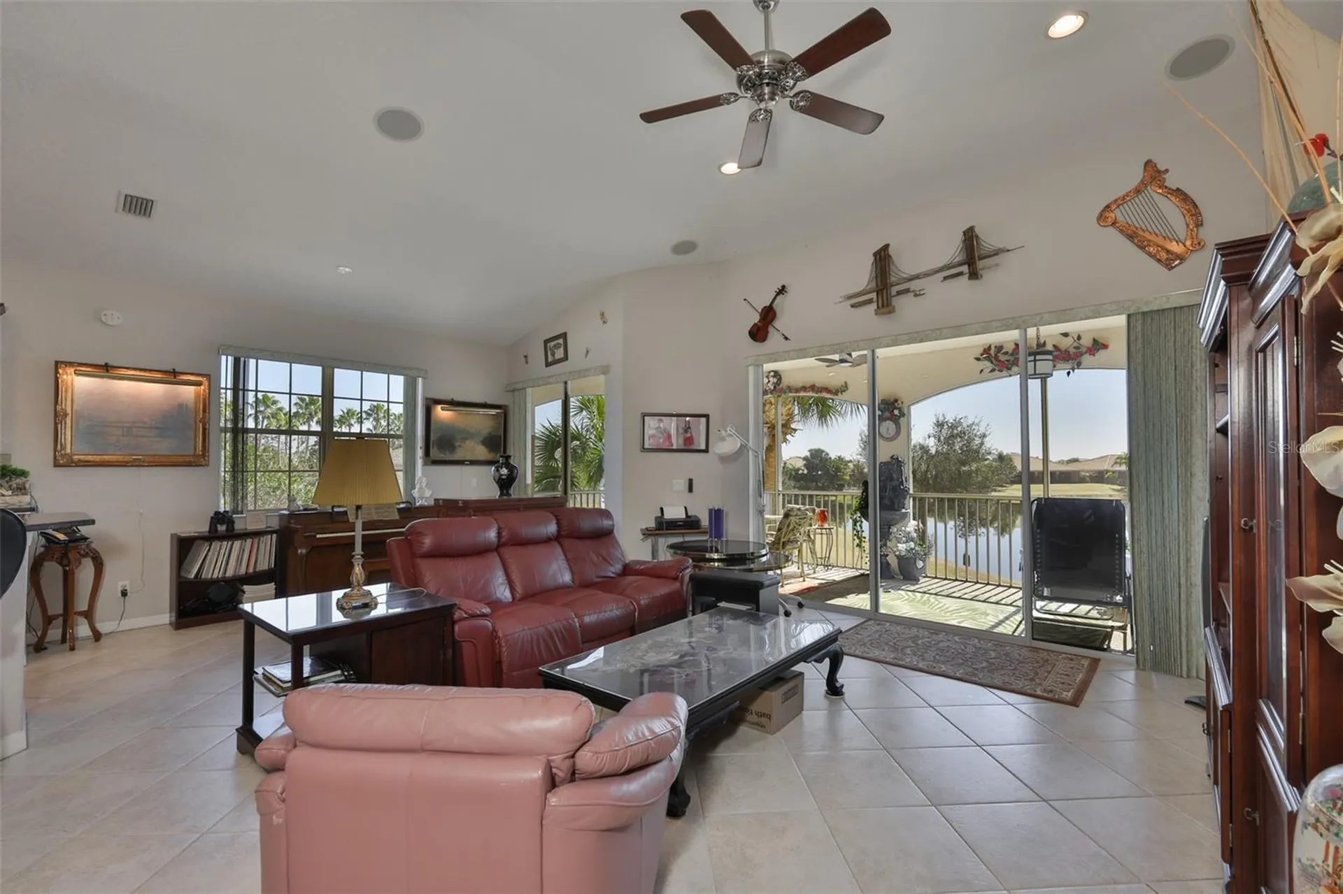 2207 S Pebble Beach Boulevard Sun City Center FL 33573