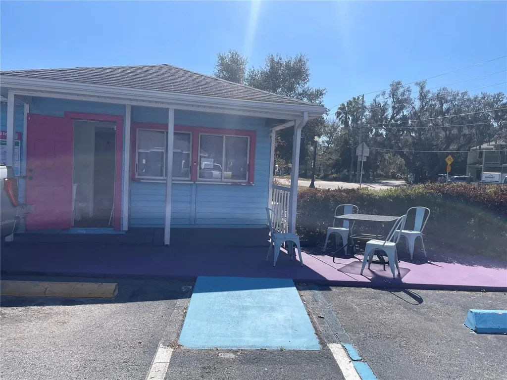 1568 Lakeview Drive Sebring FL 33870