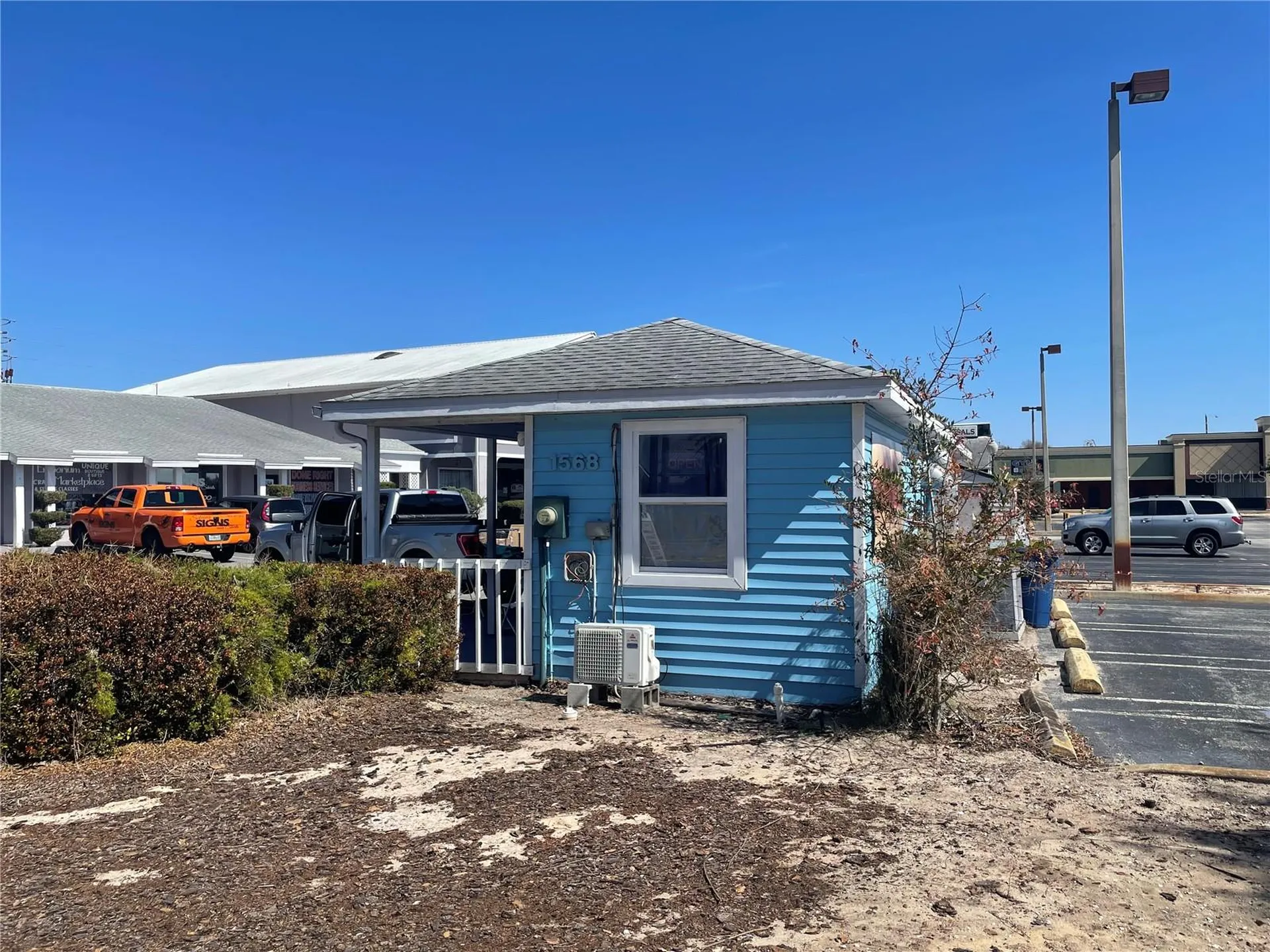 1568 Lakeview Drive Sebring FL 33870