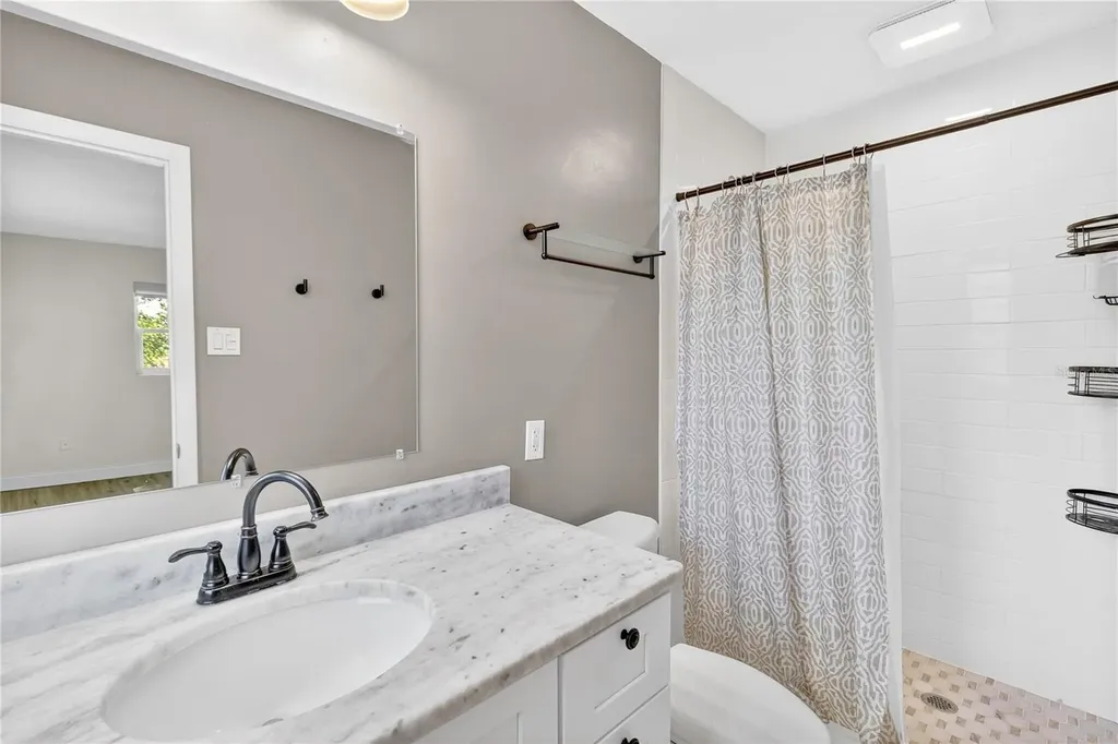 3321 NW 28th Place Gainesville FL 32605