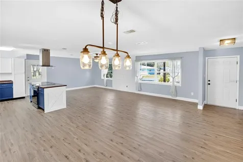 3321 NW 28th Place Gainesville FL 32605