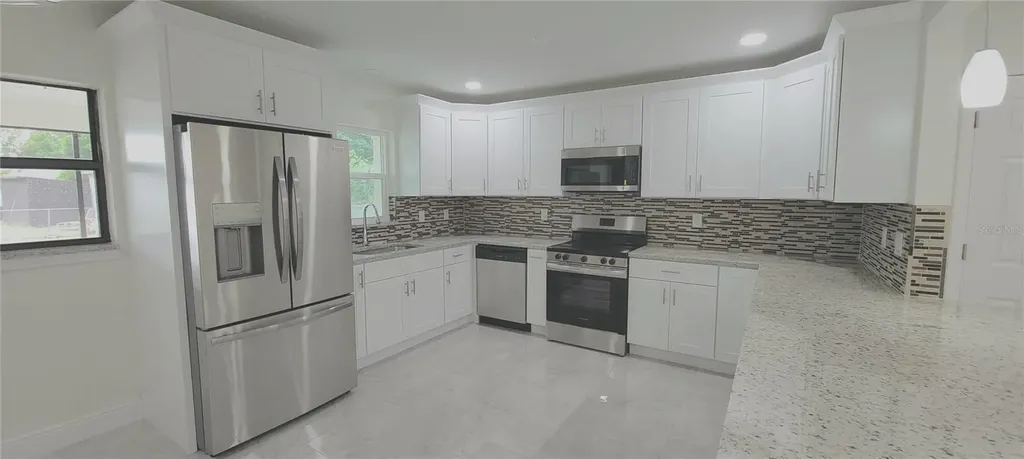 2804 4th Street E Bradenton FL 34208