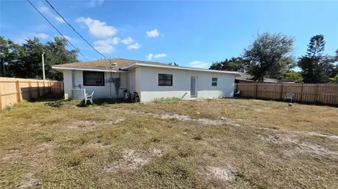 2804 4th Street E Bradenton FL 34208