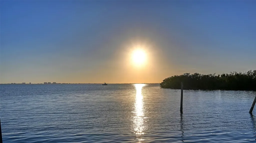 7322 Westmoreland Drive Sarasota FL 34243