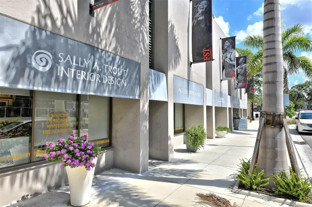 7322 Westmoreland Drive Sarasota FL 34243