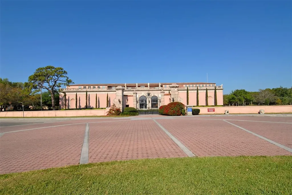 7322 Westmoreland Drive Sarasota FL 34243