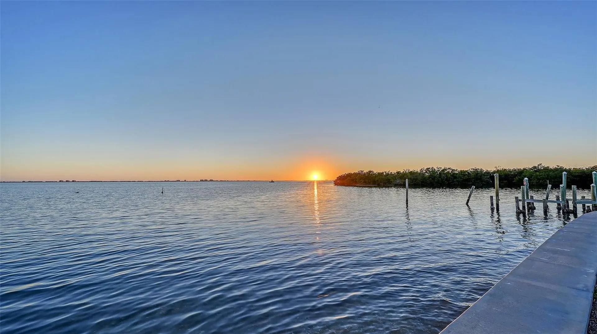 7322 Westmoreland Drive Sarasota FL 34243