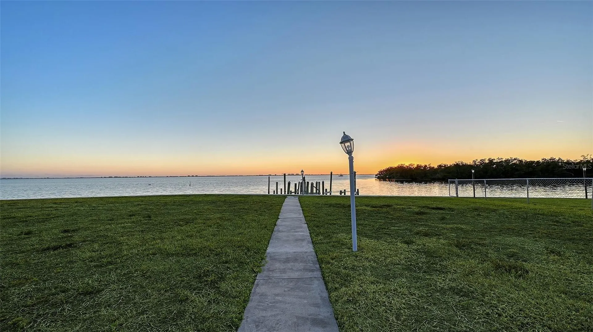 7322 Westmoreland Drive Sarasota FL 34243