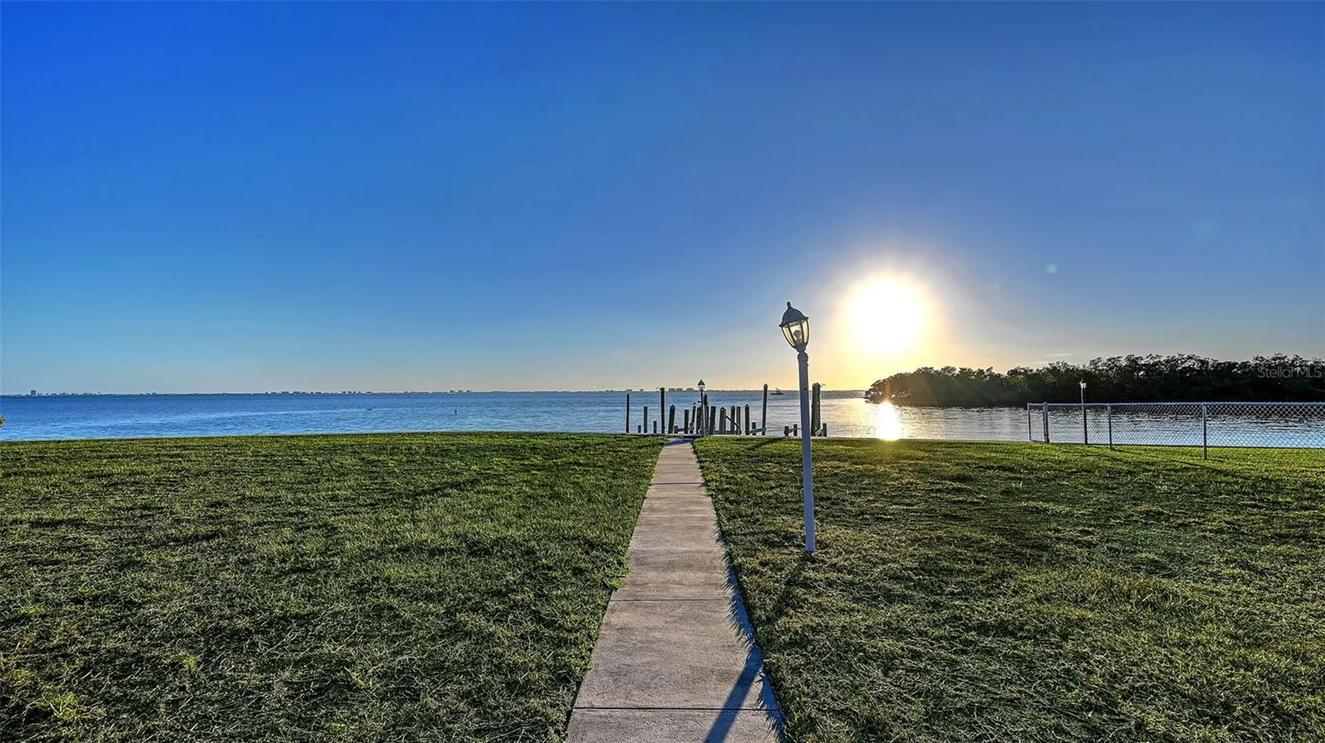 7322 Westmoreland Drive Sarasota FL 34243
